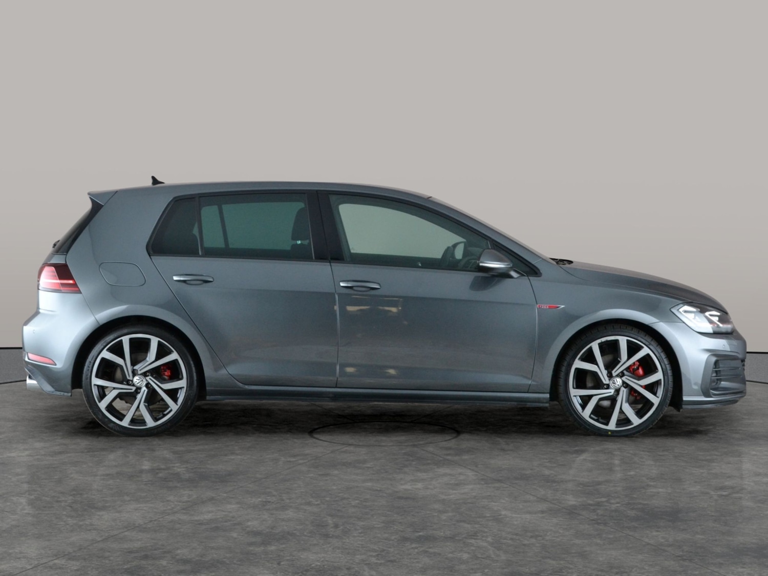 Used Volkswagen Golf 2018 for sale - 77316210: Photo 8