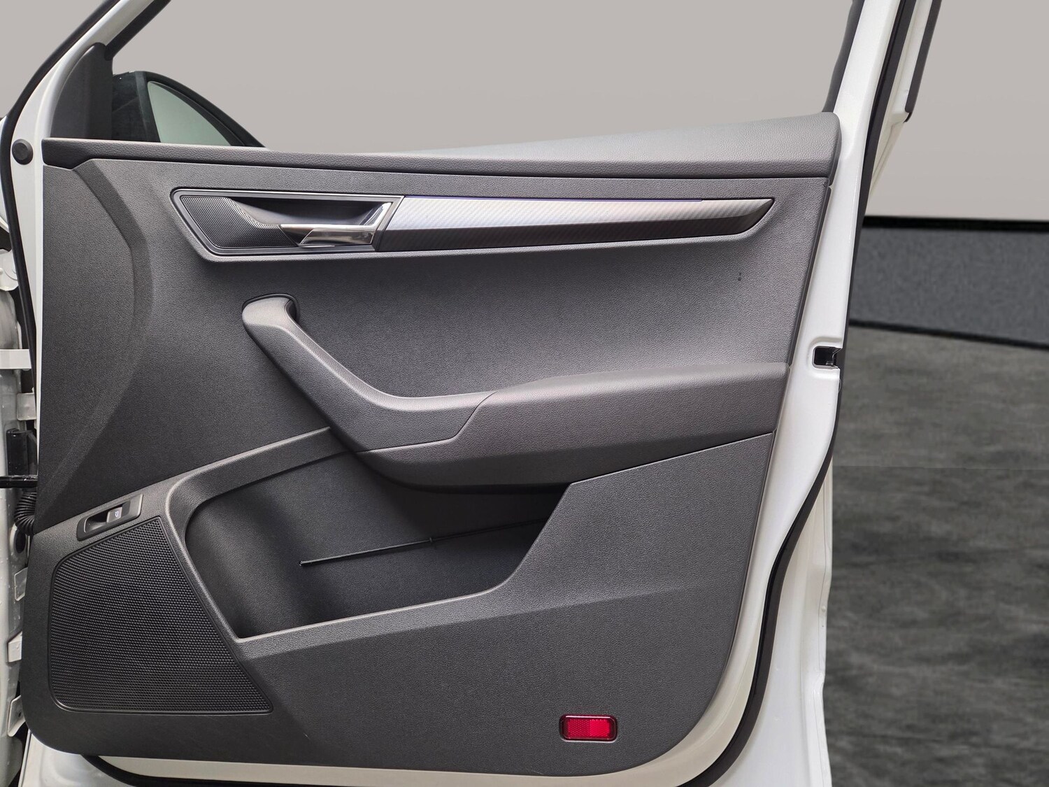 Used Skoda Karoq 2023 for sale - 77629839: Photo 23