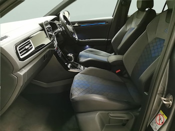 Used Volkswagen T-Roc 2023 for sale - 77483135: Photo