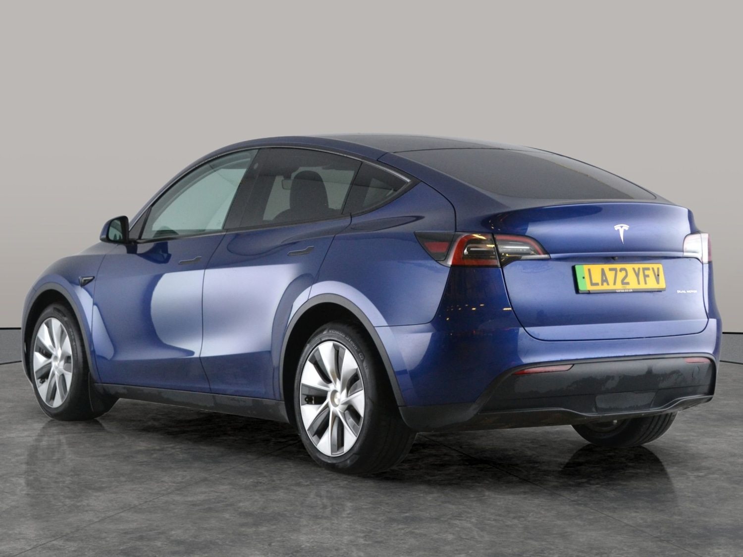 Used Tesla Model Y 2023 for sale - 77607318: Photo 10