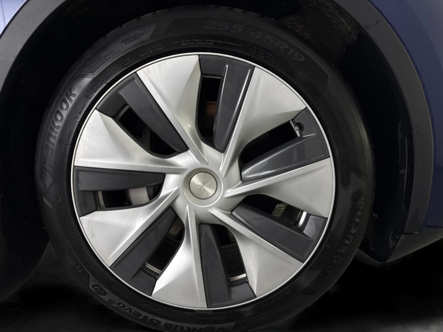 Used Tesla Model Y 2023 for sale - 77607318: Photo 31