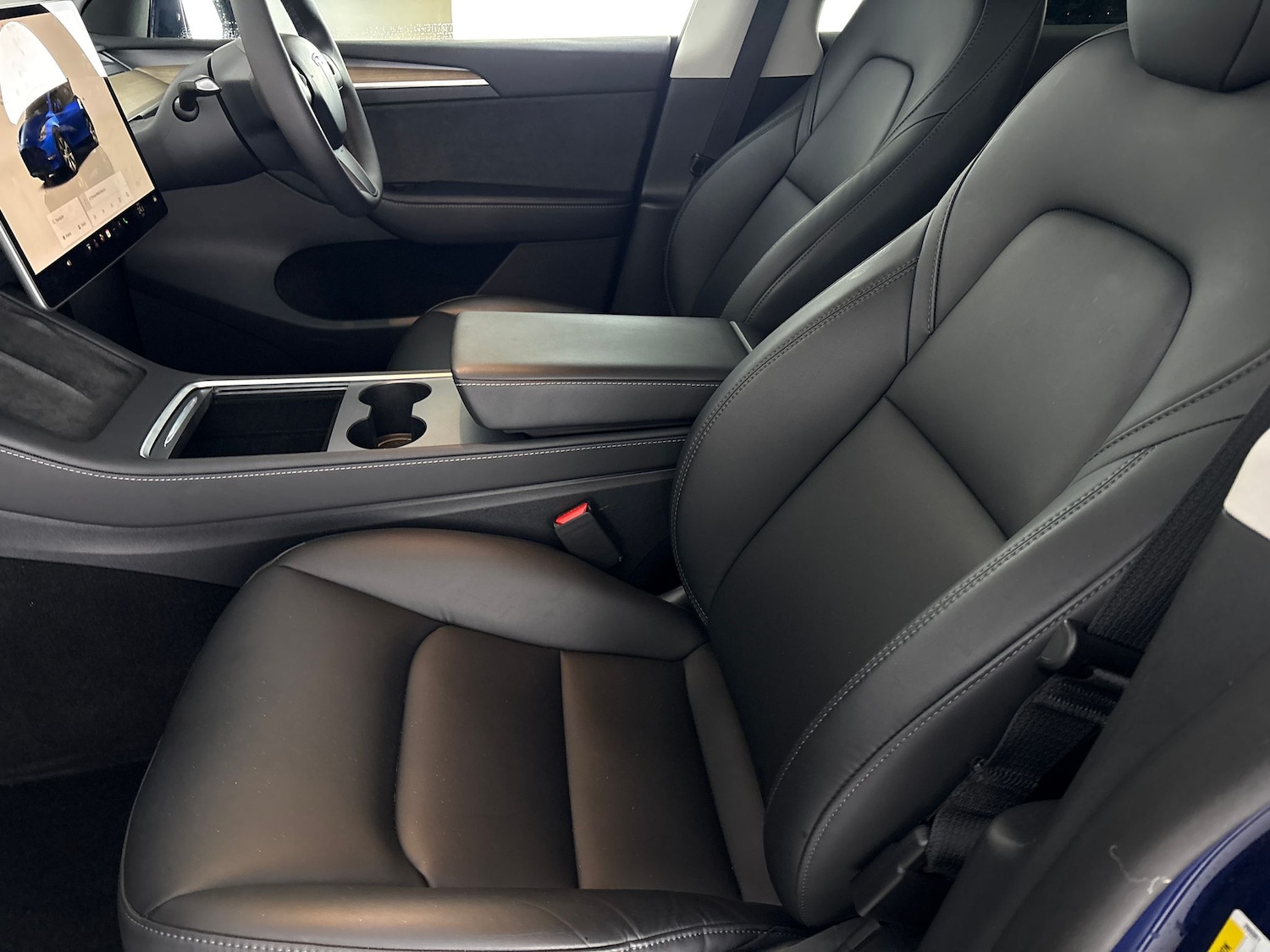 Used Tesla Model Y 2023 for sale - 77607318: Photo 8