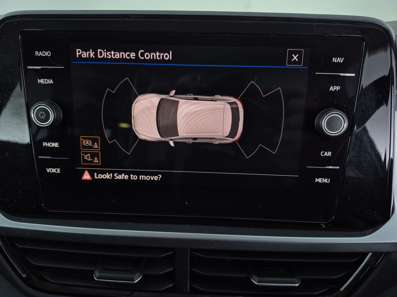 Used Volkswagen T-Roc 2023 for sale - 77984621: Photo 16