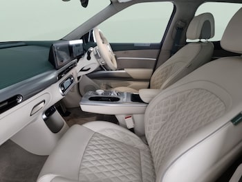 Used Genesis GV60 2023 for sale - 77730623: Photo