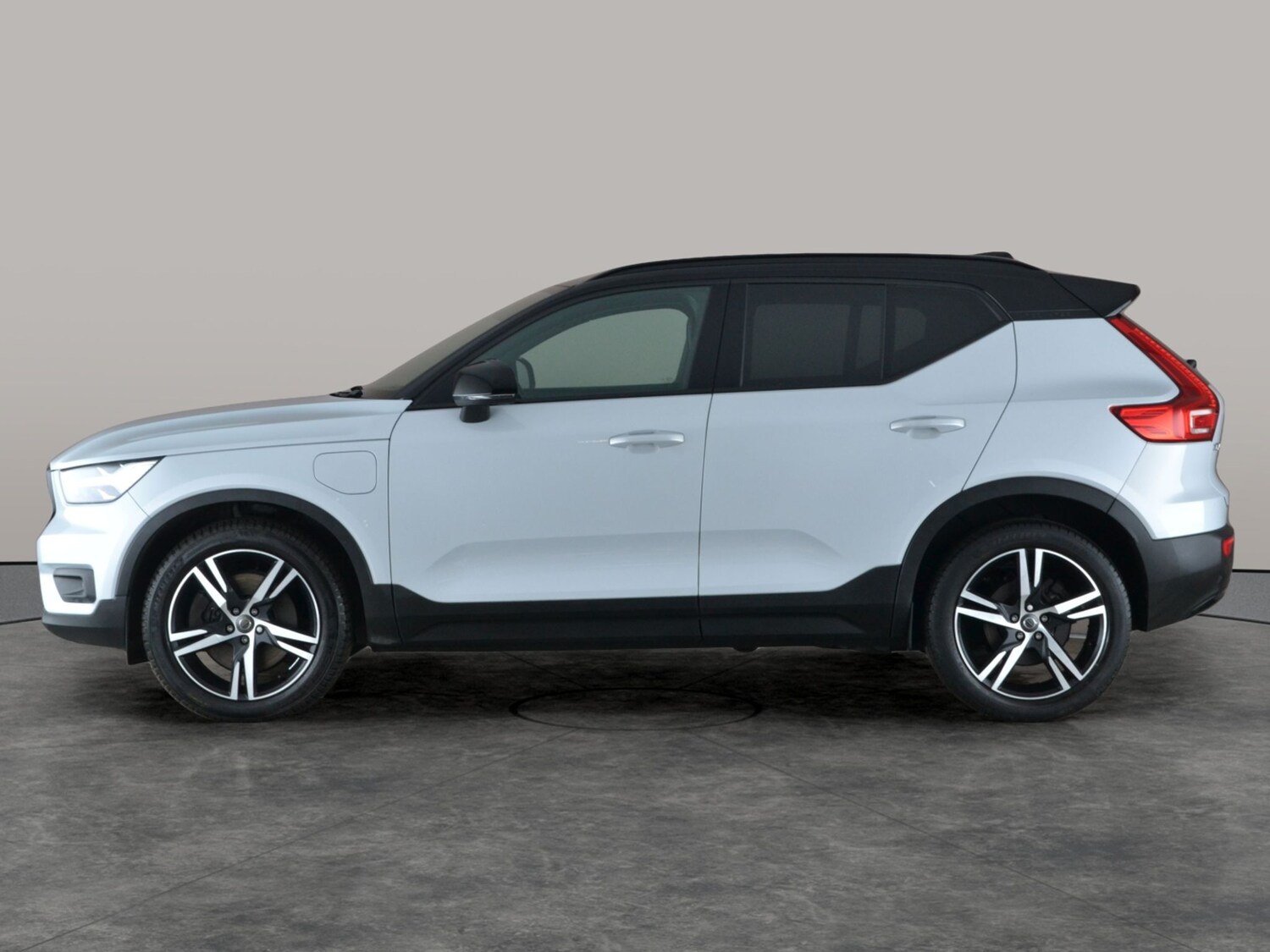 Used Volvo XC40 2021 for sale - 77634906: Photo 12