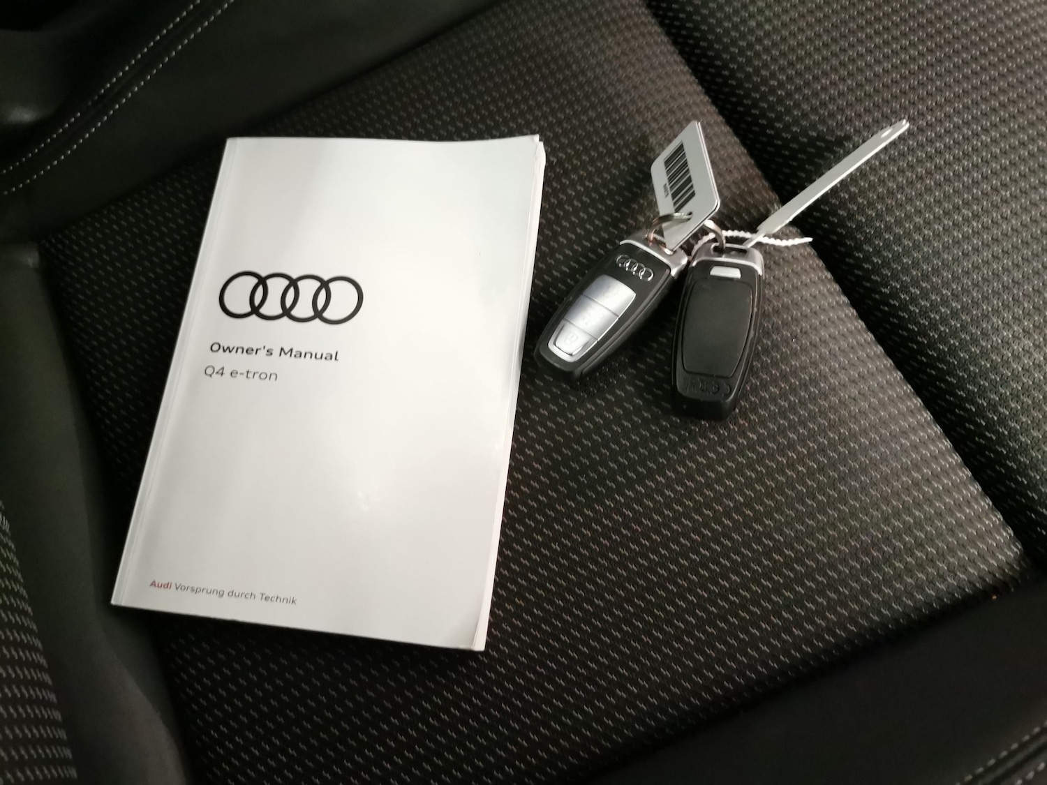 Used Audi Q4 e-tron 2023 for sale - 77972173: Photo 30