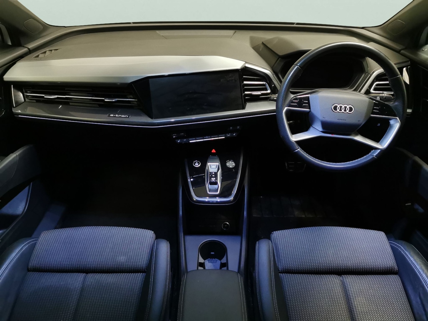 Used Audi Q4 e-tron 2023 for sale - 77972173: Photo 6