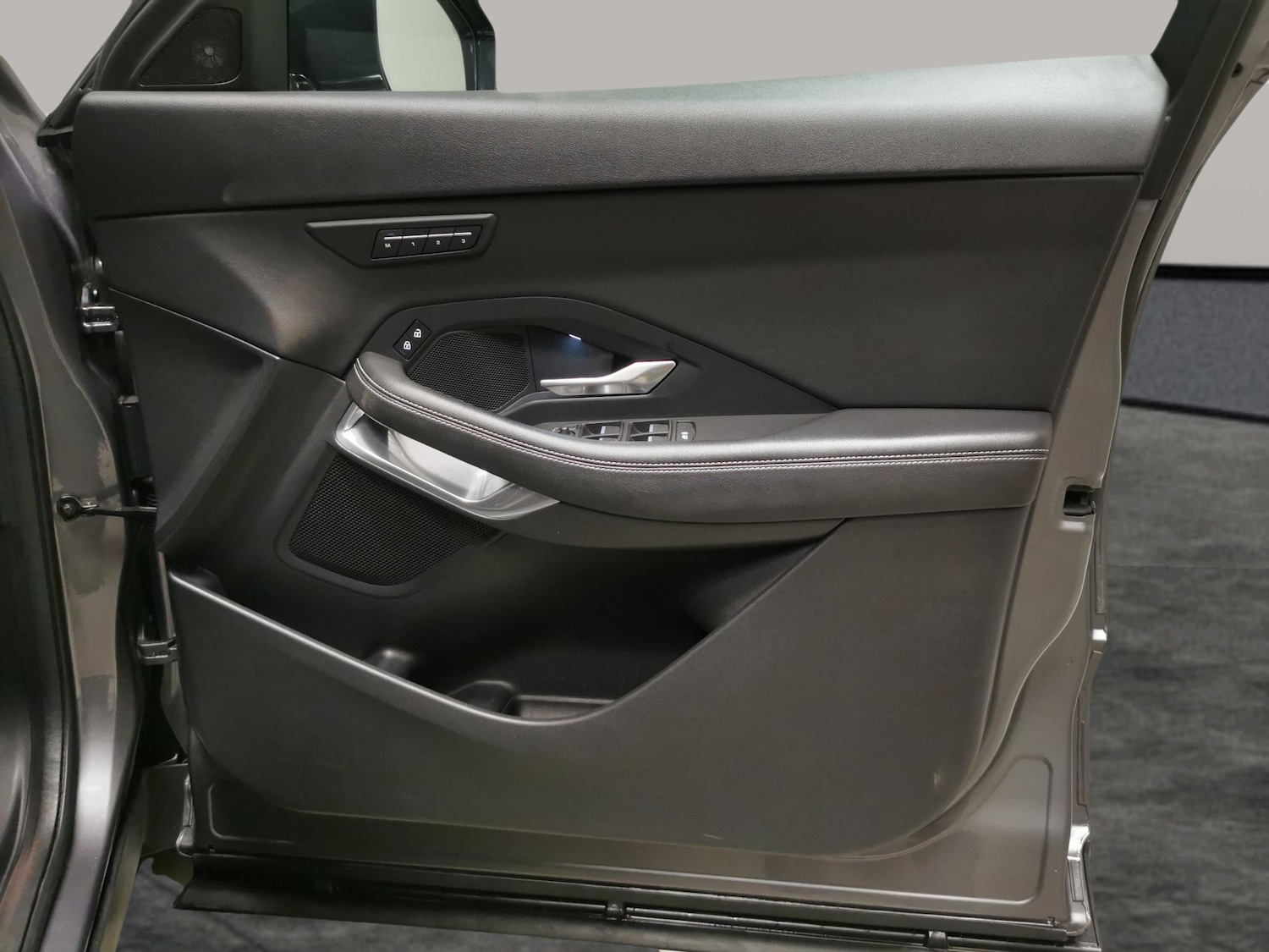 Used Jaguar E-Pace 2021 for sale - 78094362: Photo 31