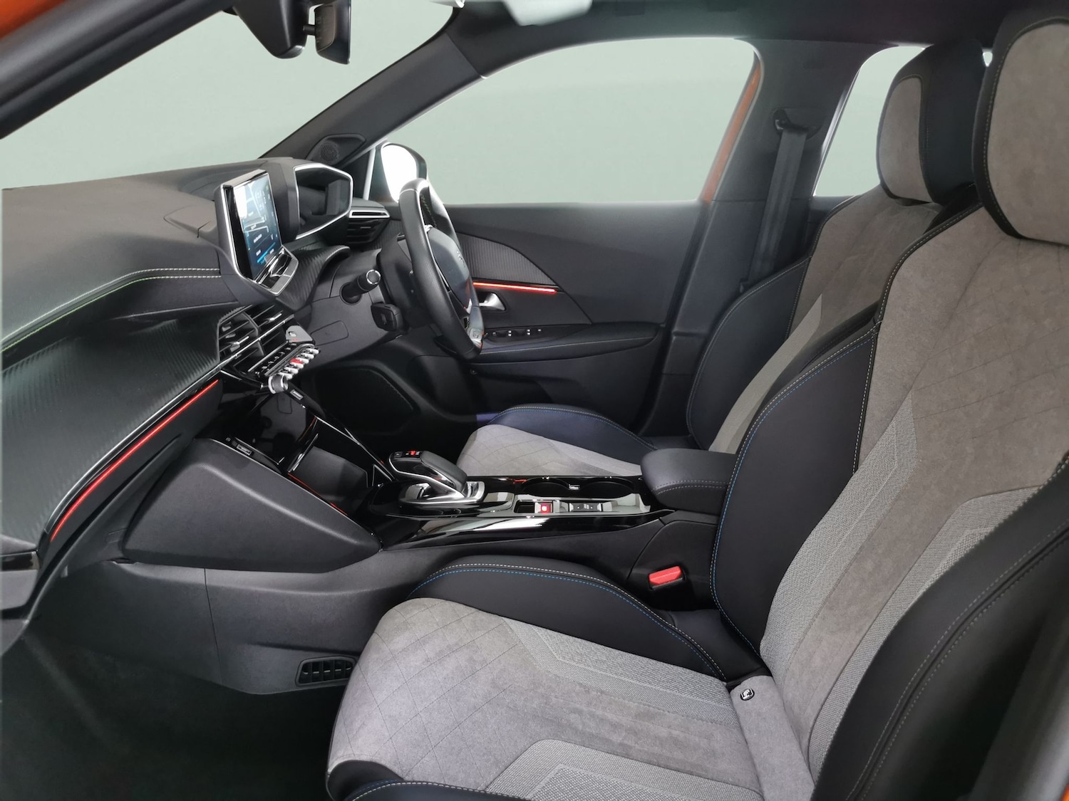 Used Peugeot 2008 2021 for sale - 77797205: Photo 4