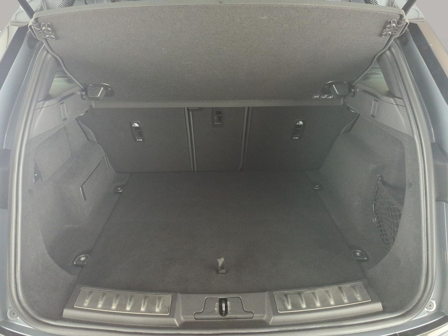 Used Land Rover Range Rover Evoque 2022 for sale - 77972169: Photo 32