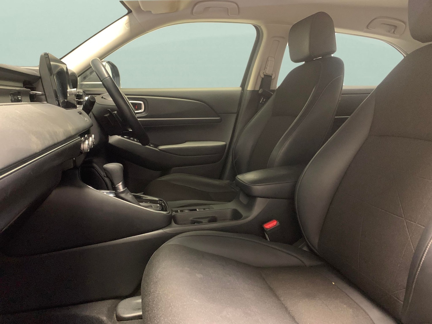 Used Honda HR-V for sale - 77294989: Photo 4