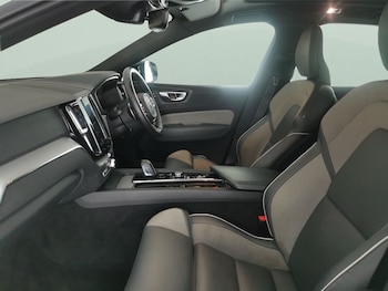 Used Volvo XC60 2020 for sale - 78380476: Photo