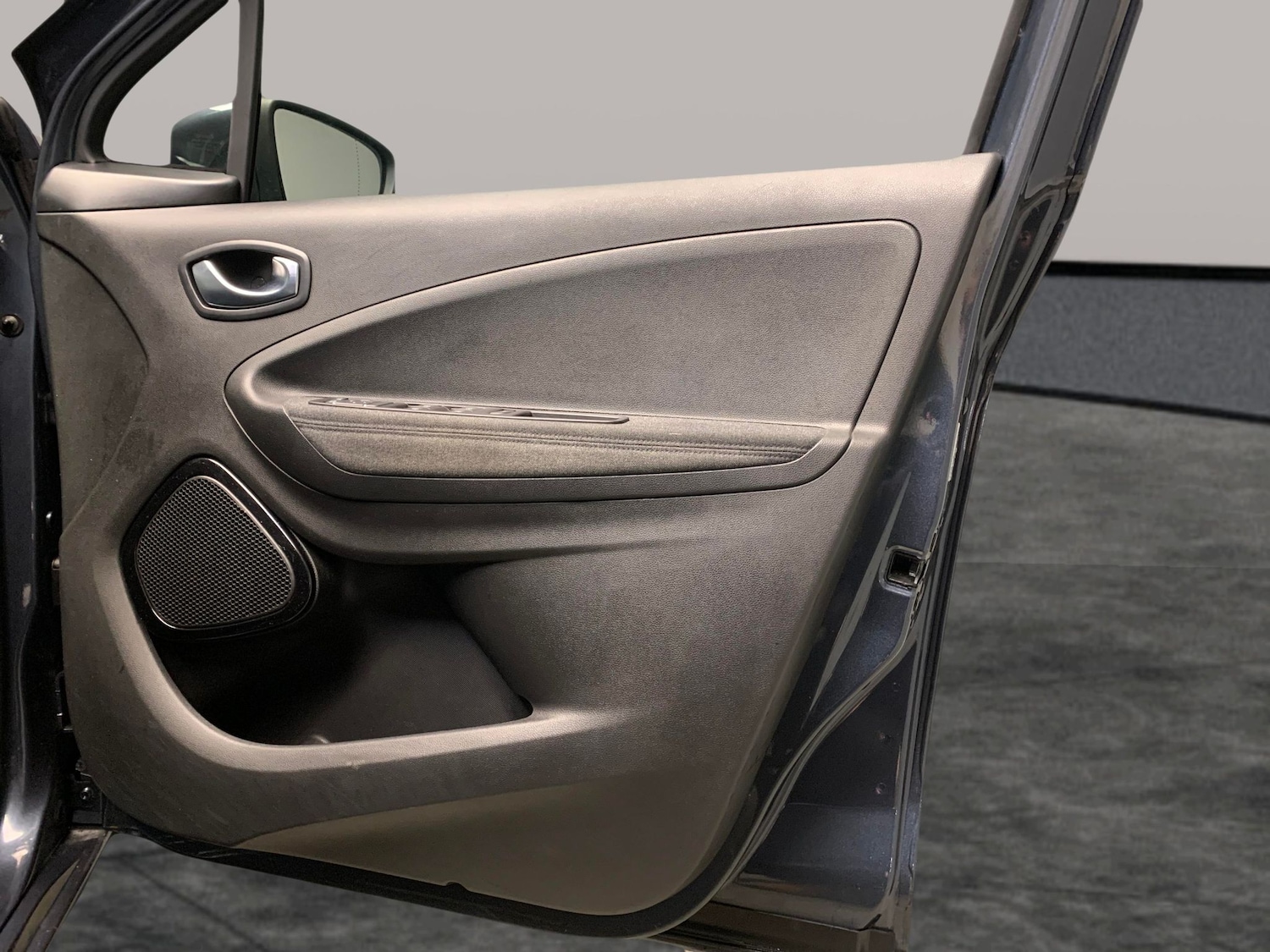 Used Renault Zoe 2021 for sale - 77543116: Photo 24