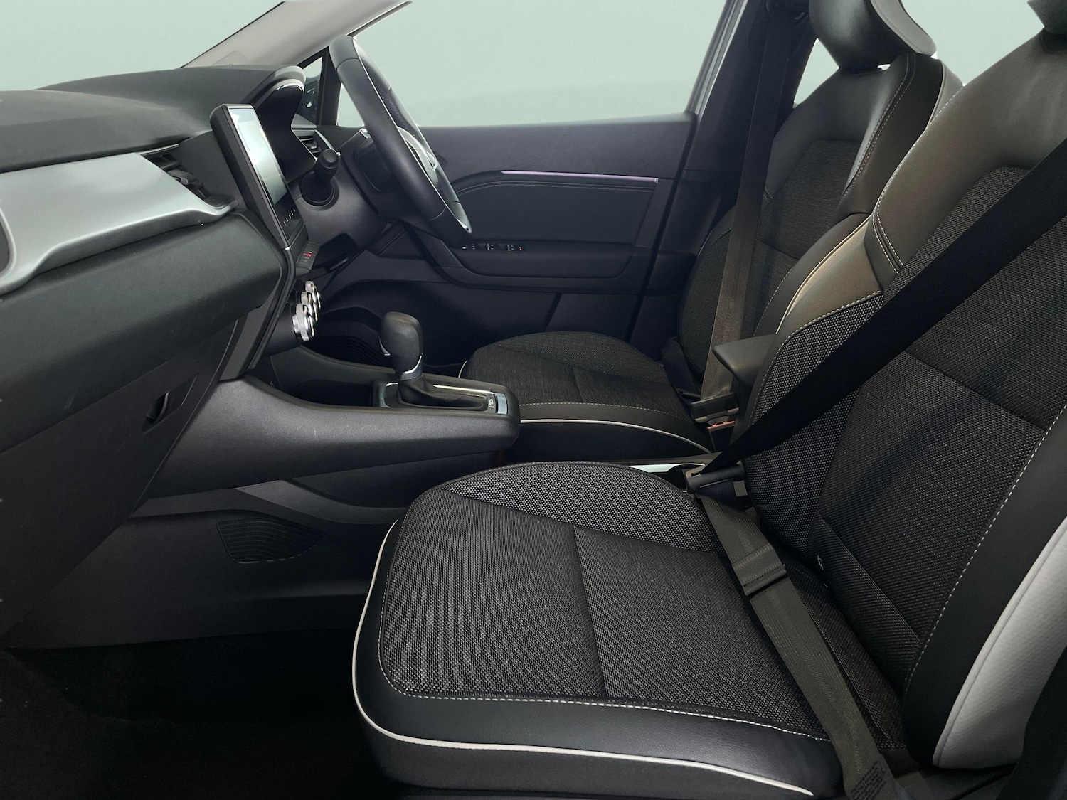 Used Renault Captur 2023 for sale - 78149465: Photo 4