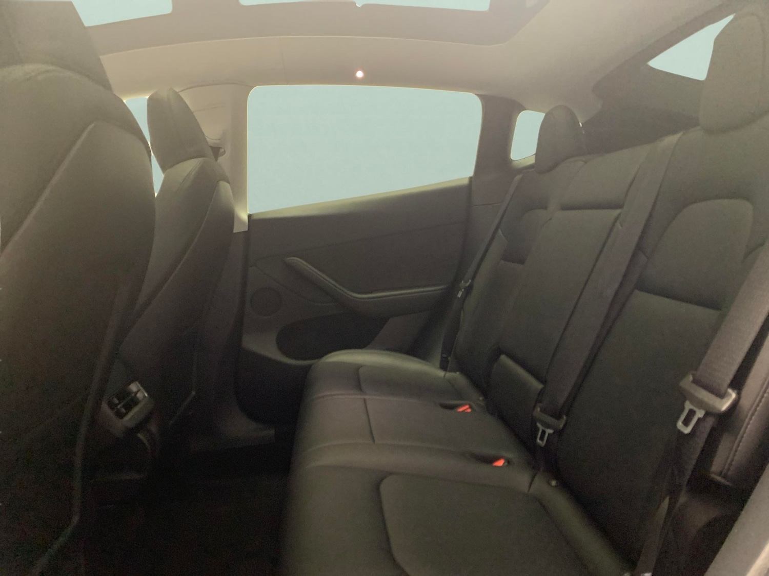 Used Tesla Model Y 2022 for sale - 77259363: Photo 23