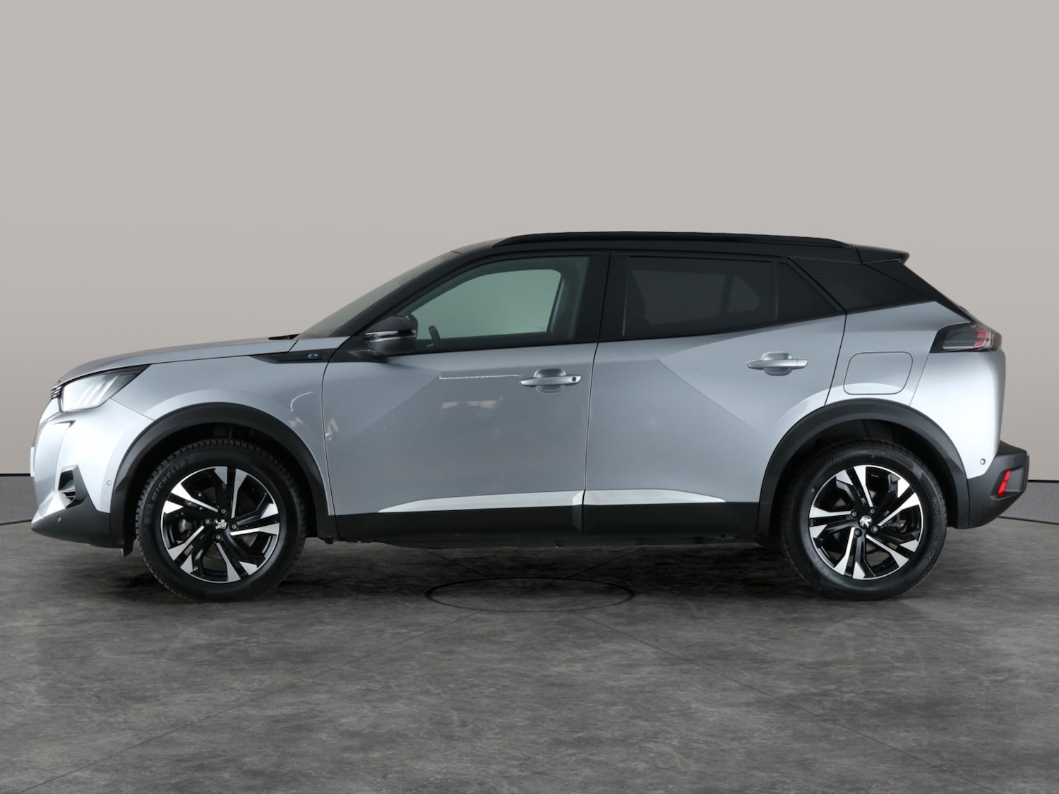 Used Peugeot 2008 2022 for sale - 77170947: Photo 13