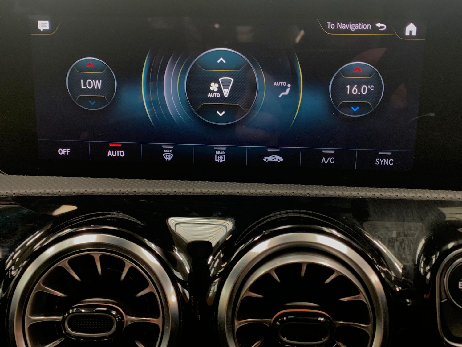 Used Mercedes-Benz CLA 2023 for sale - 76577925: Photo 18