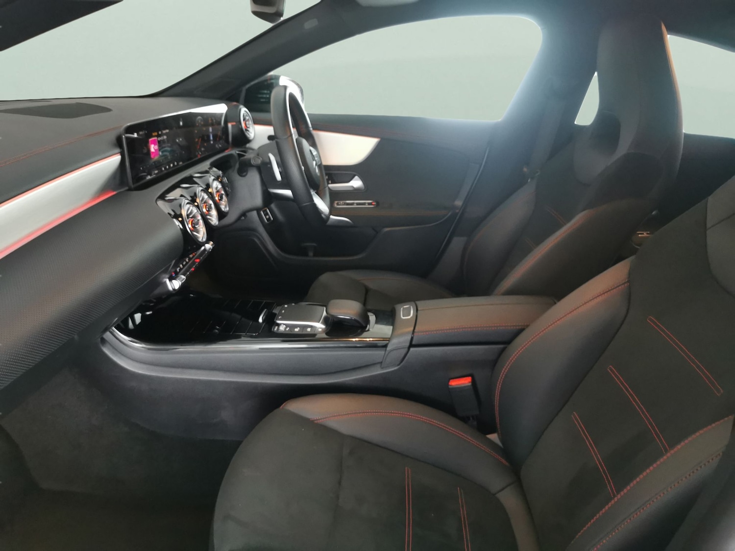 Used Mercedes-Benz CLA 2023 for sale - 76577925: Photo 4