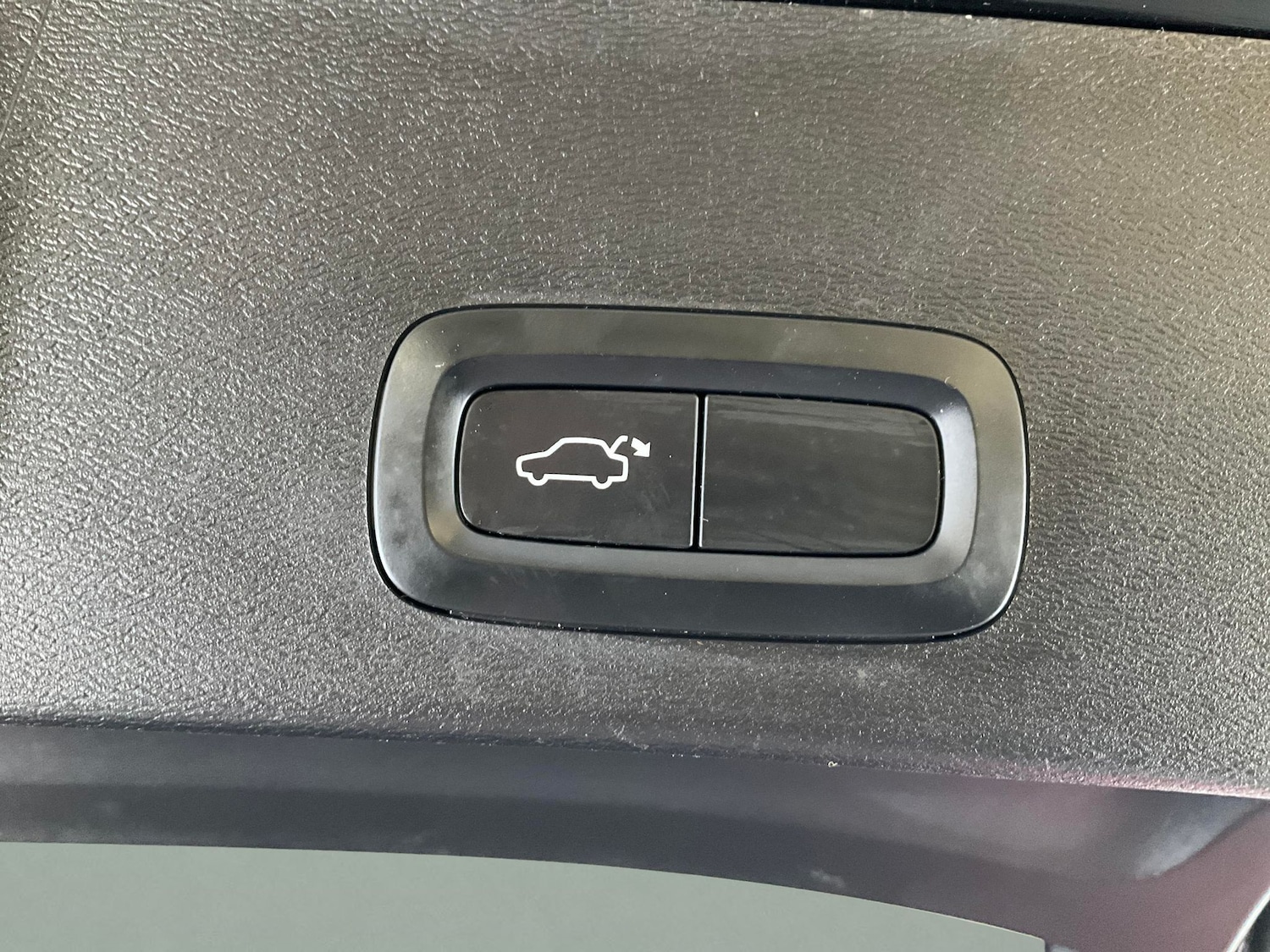 Used Volvo XC40 2022 for sale - 77460919: Photo 13