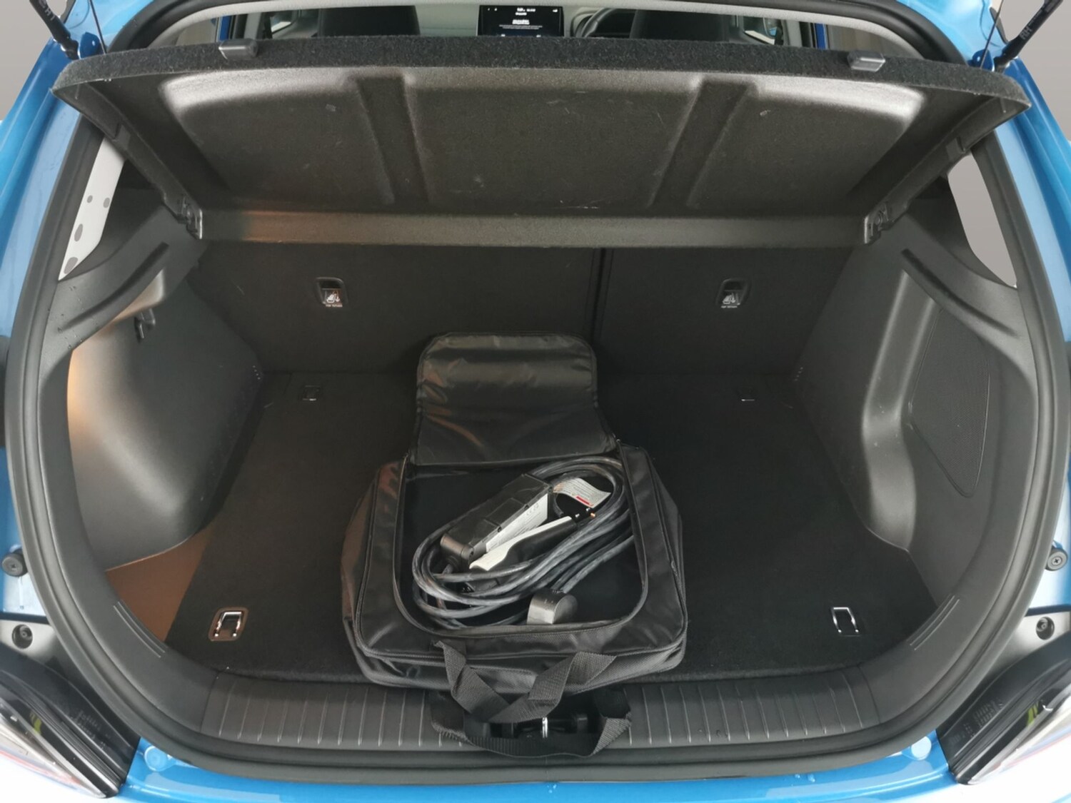 Used Hyundai KONA 2023 for sale - 77691313: Photo 38