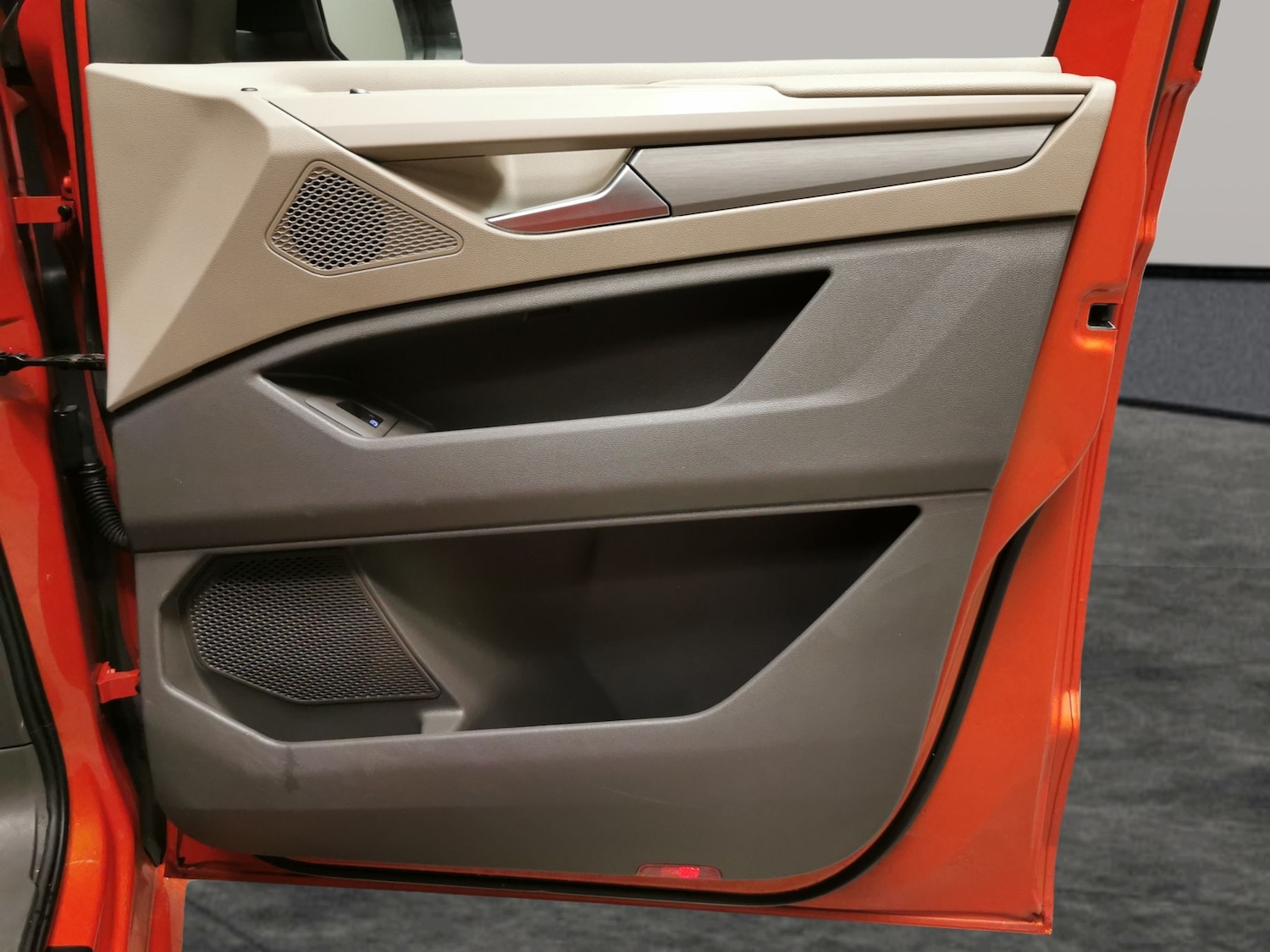 Used Volkswagen Multivan 2022 for sale - 77607360: Photo 26