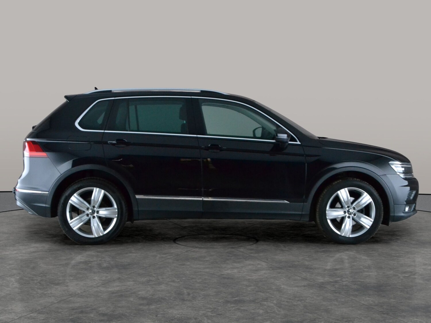 Used Volkswagen Tiguan 2020 for sale - 77902150: Photo 10