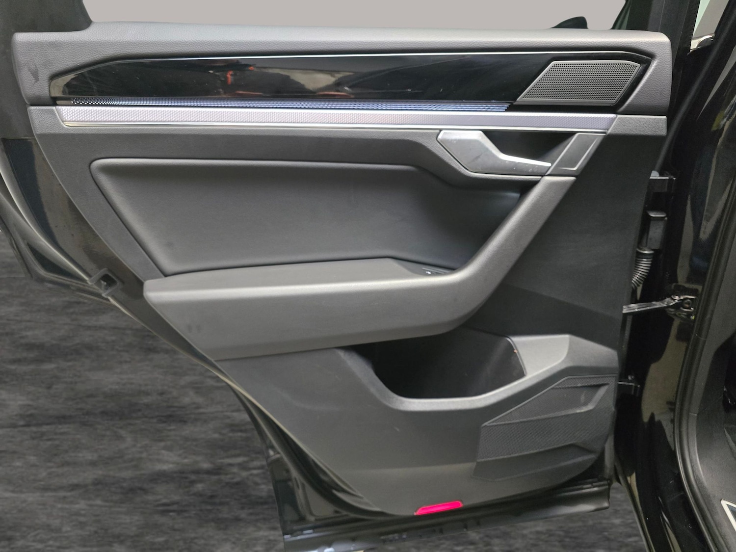 Used Volkswagen Touareg 2019 for sale - 77046090: Photo 27