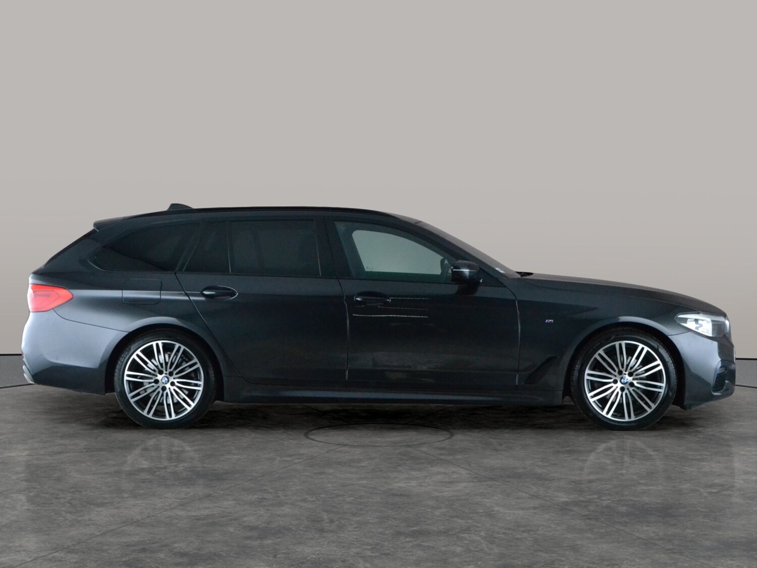 Used BMW 5 Series 2019 for sale - 77829685: Photo 11