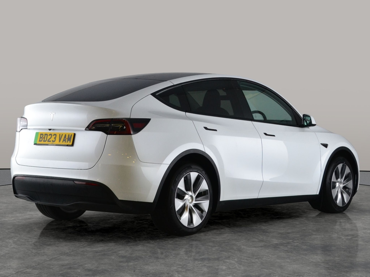Used Tesla Model Y 2023 for sale - 76612271: Photo 12