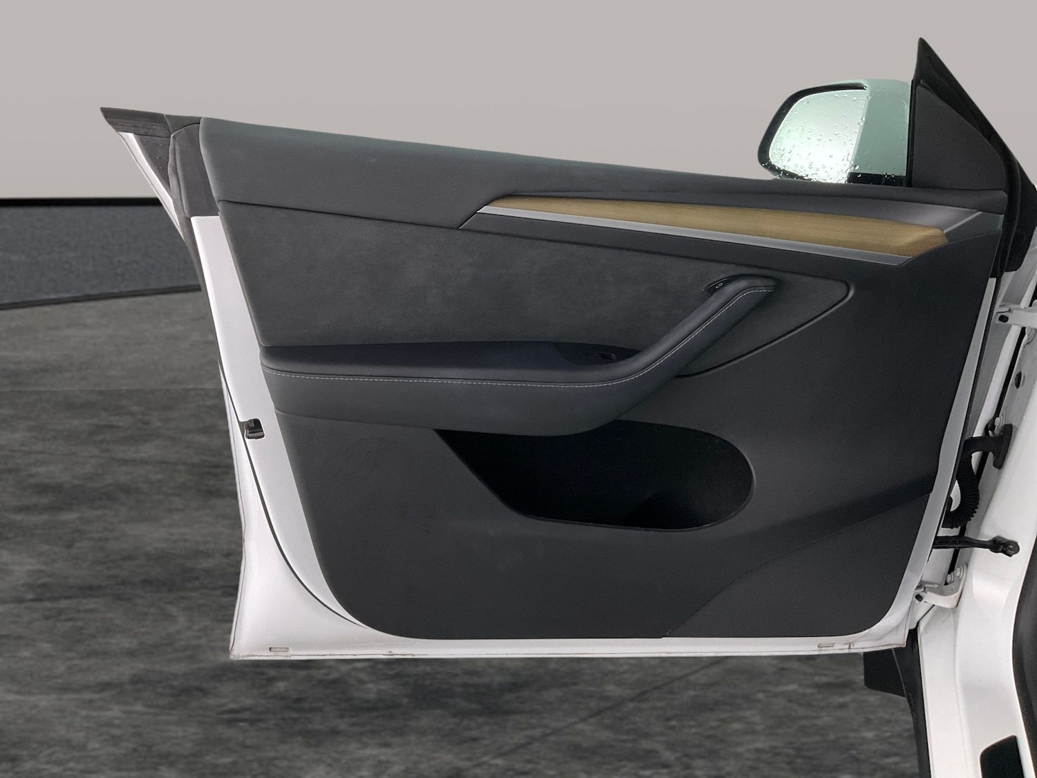 Used Tesla Model Y 2023 for sale - 76612271: Photo 32