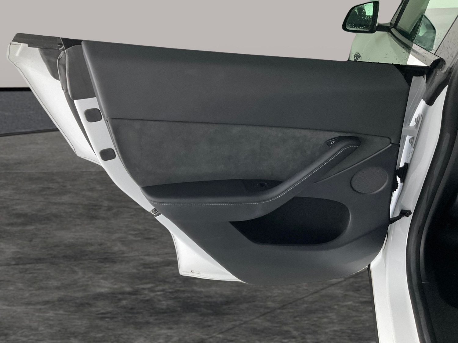 Used Tesla Model Y 2023 for sale - 76612271: Photo 33