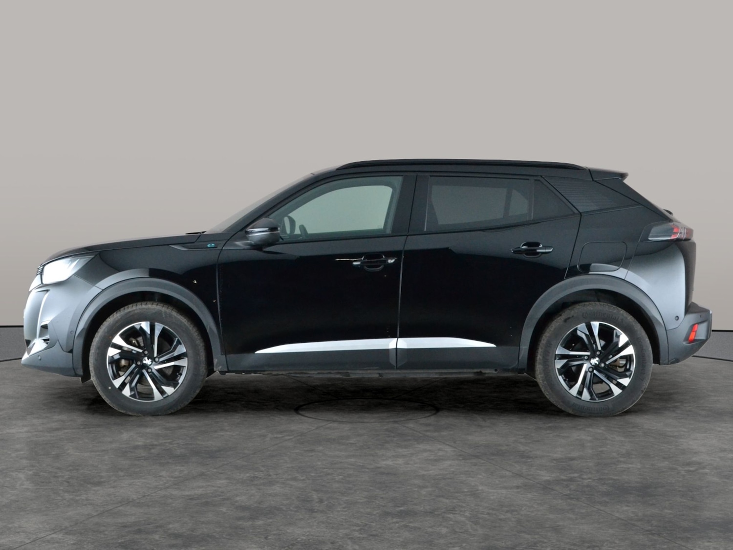 Used Peugeot E-2008 2022 for sale - 77076049: Photo 13