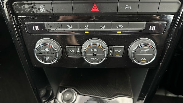Used Volkswagen T-Roc 2021 for sale - 76143962: Photo 31