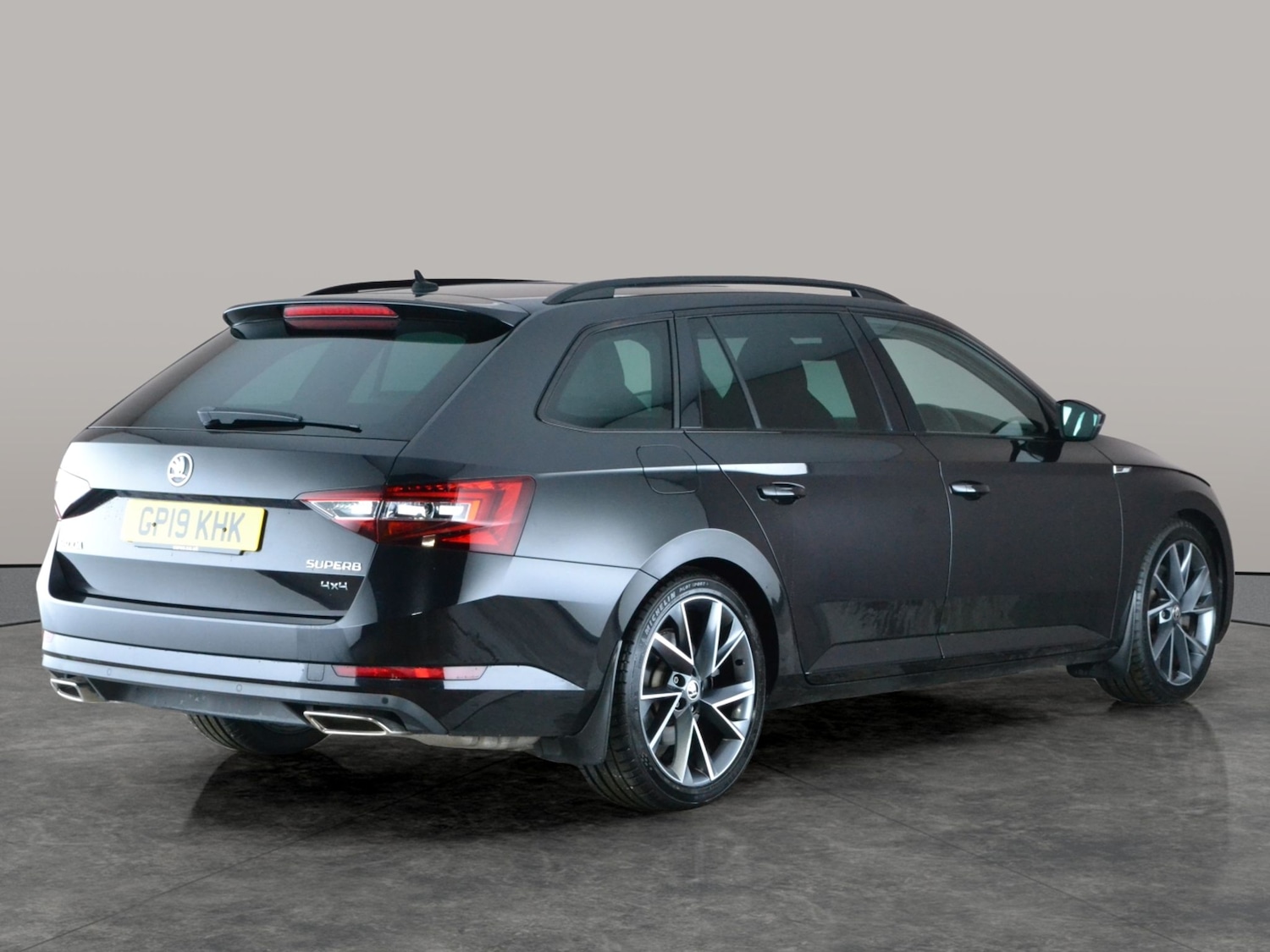 Used Skoda Superb 2019 for sale - 77555730: Photo 10