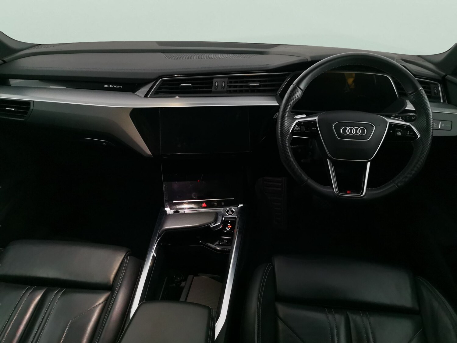 Used Audi e-tron 2020 for sale - 77679205: Photo 8