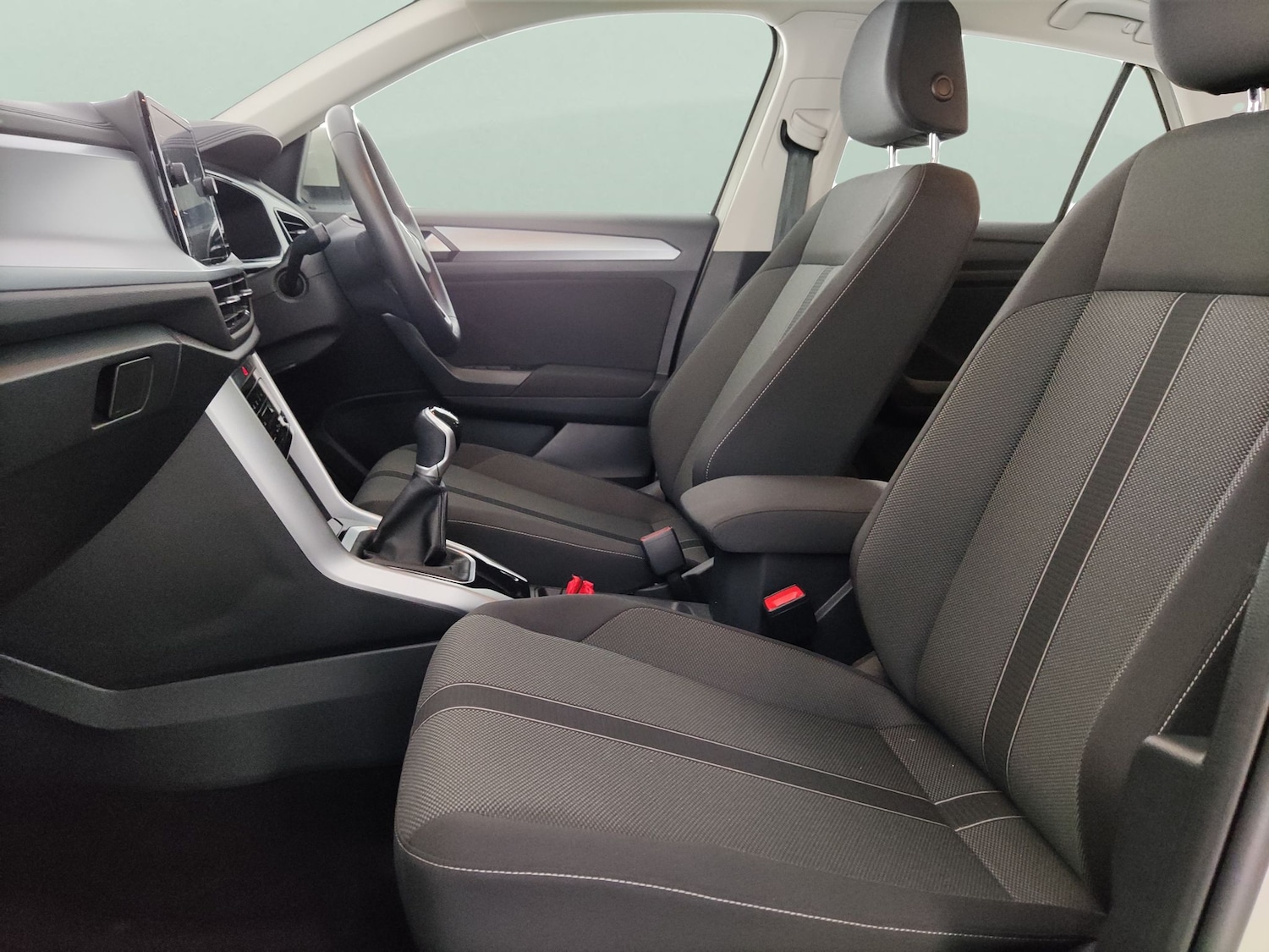 Used Volkswagen T-Roc 2022 for sale - 77916984: Photo 4