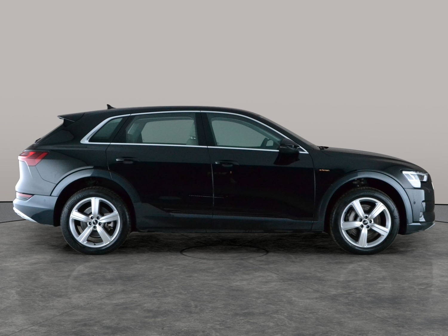 Used Audi e-tron 2022 for sale - 77946780: Photo 10