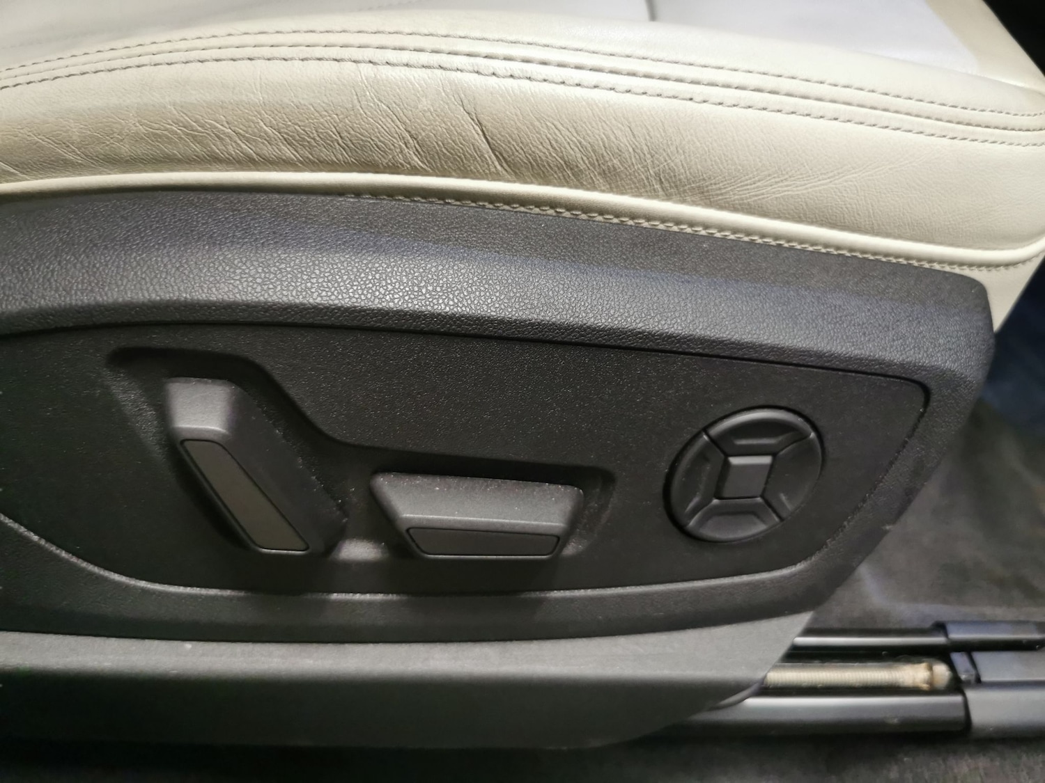 Used Audi e-tron 2022 for sale - 77946780: Photo 15