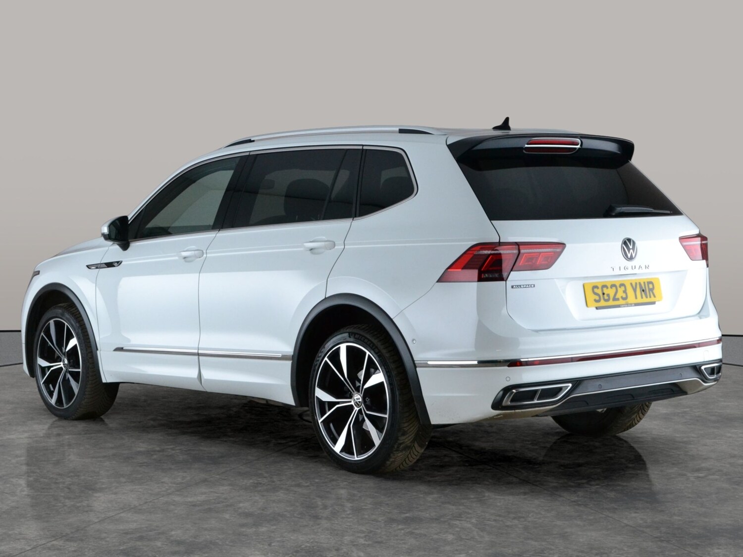 Used Volkswagen Tiguan Allspace 2023 for sale - 78129469: Photo 11