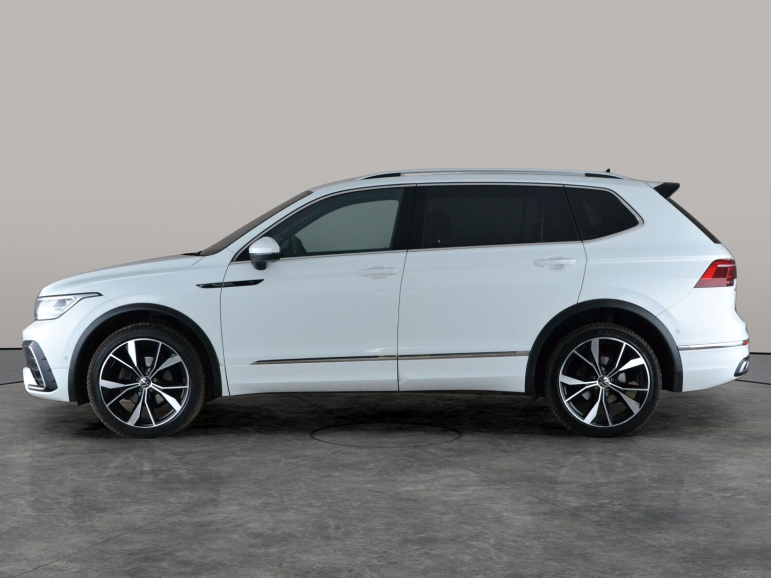 Used Volkswagen Tiguan Allspace 2023 for sale - 78129469: Photo 12