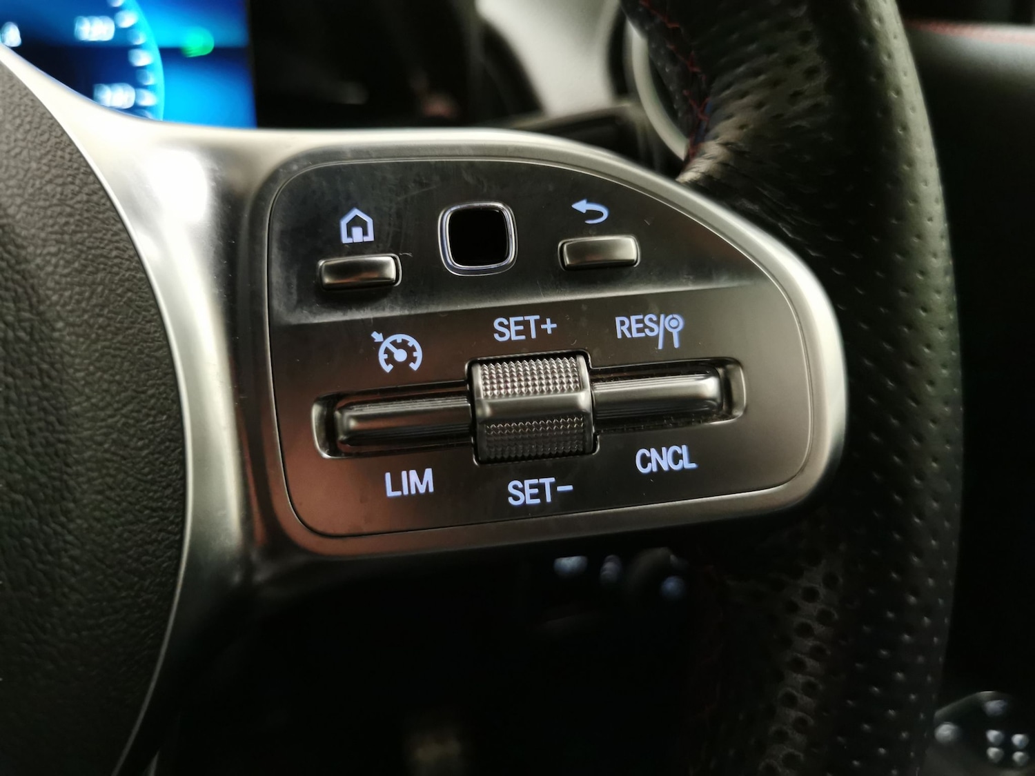 Used Mercedes-Benz GLB 2021 for sale - 77932374: Photo 21