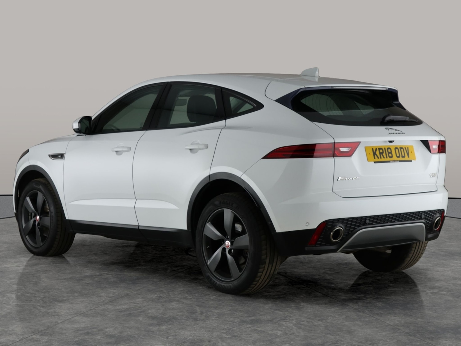Used Jaguar E-Pace 2018 for sale - 76332906: Photo 16