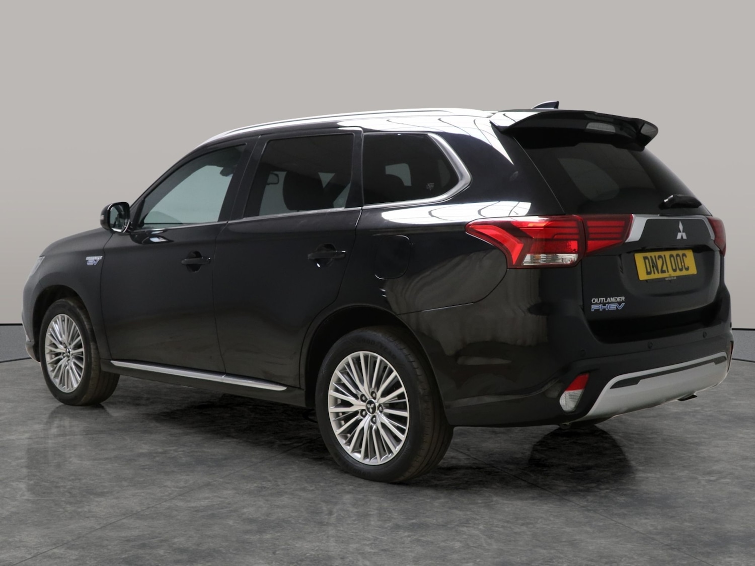 Used Mitsubishi Outlander 2021 for sale - 76176809: Photo 16