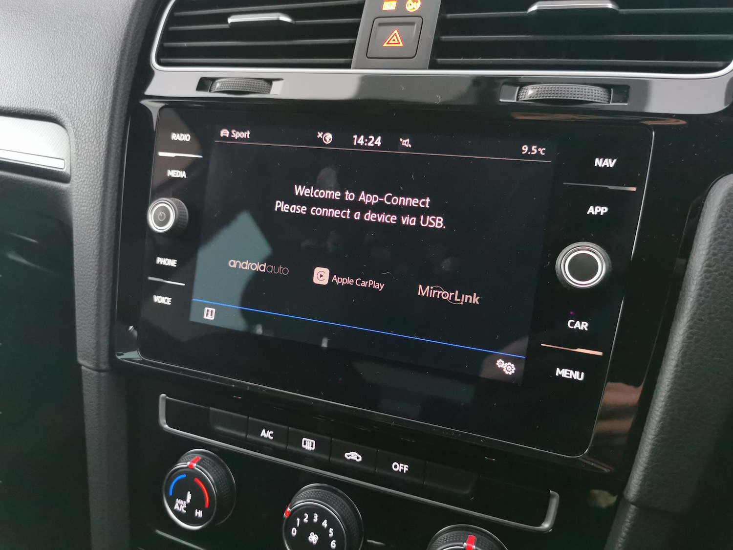 Used Volkswagen Golf 2018 for sale - 77418068: Photo 15