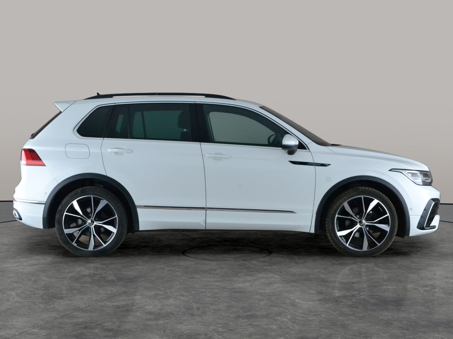 Used Volkswagen Tiguan 2023 for sale - 77974356: Photo 8