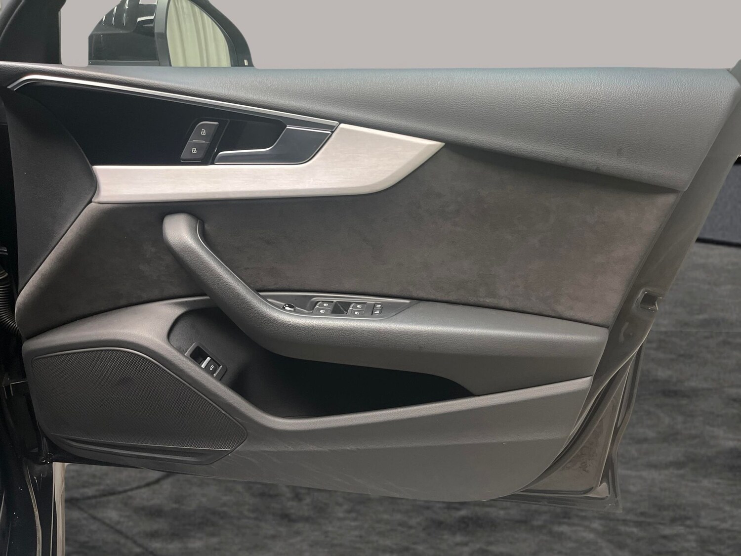 Used Audi A4 2020 for sale - 77842031: Photo 29