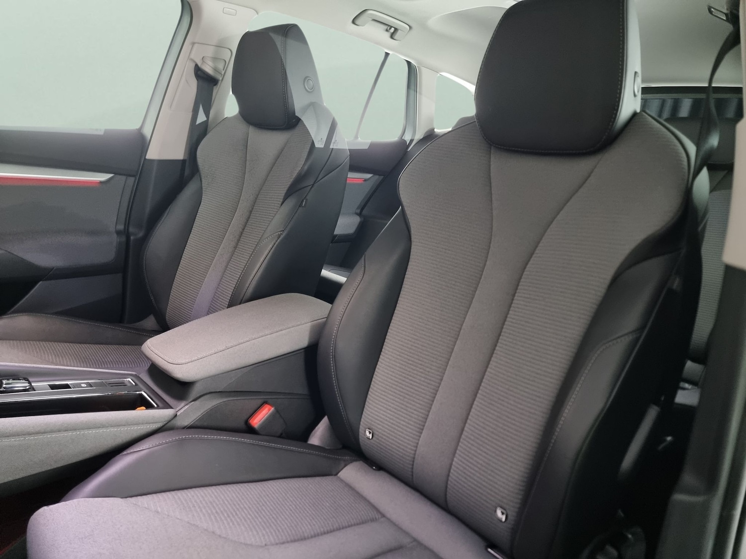 Used Skoda Enyaq 2023 for sale - 76125630: Photo 18