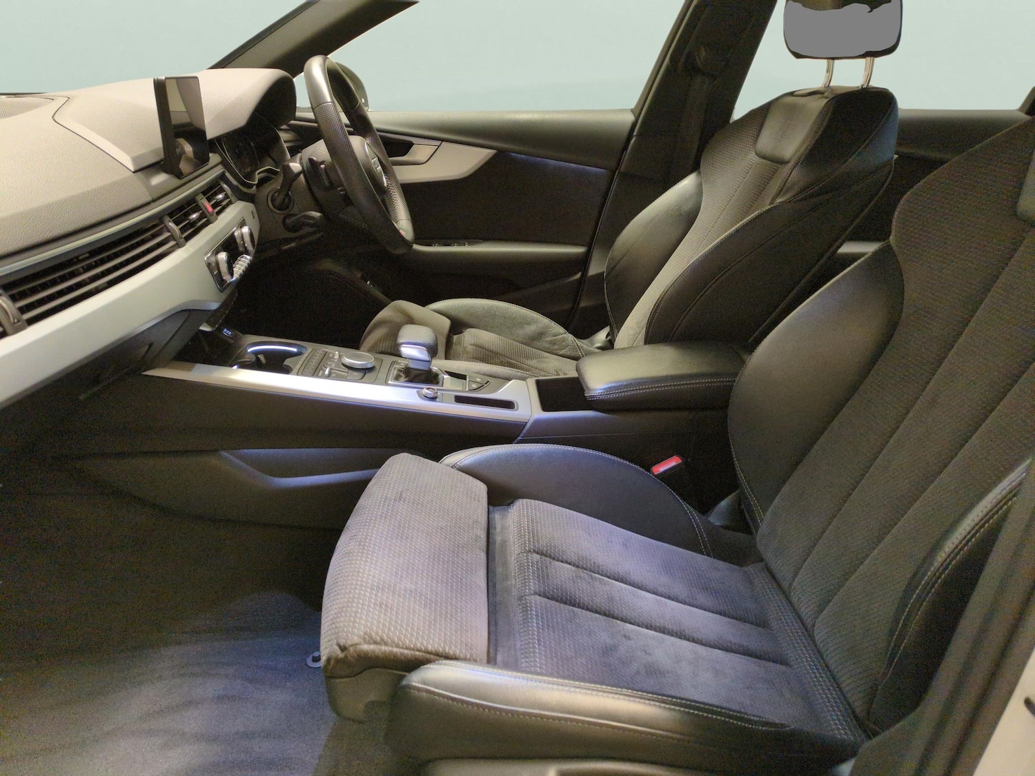 Used Audi A4 2019 for sale - 78012358: Photo 4