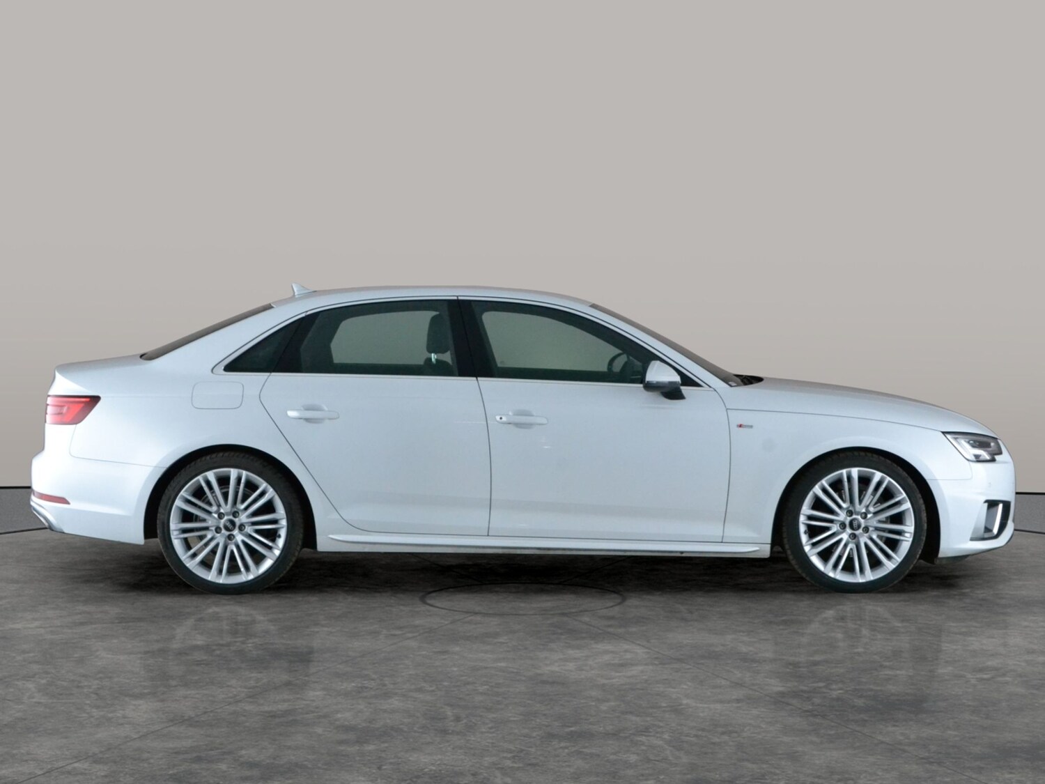 Used Audi A4 2019 for sale - 78012358: Photo 8