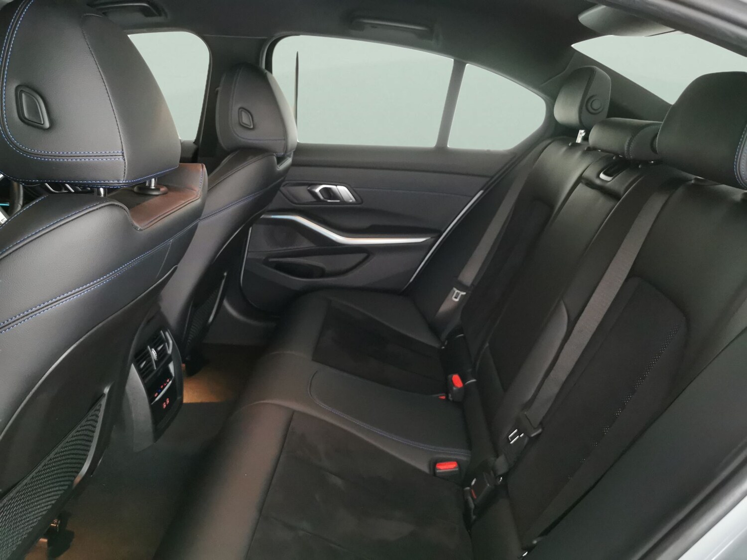 Used BMW 3 Series 2023 for sale - 77493073: Photo 31